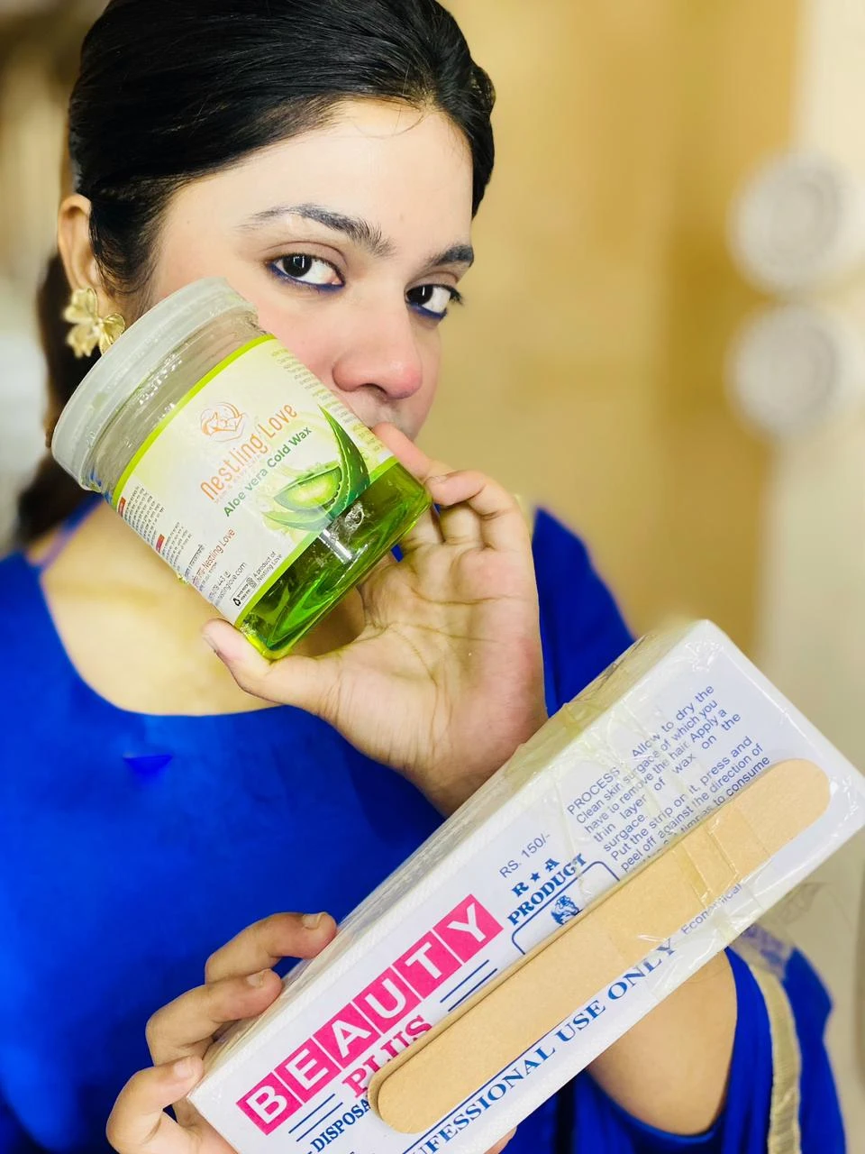 ৫০০ গ্রাম Aloe Vera Cold Wax + ৮০ পিস স্ট্রিপ্স + ২ পিস এপ্লিকেটর স্টিক + Lip Sleeping Mask